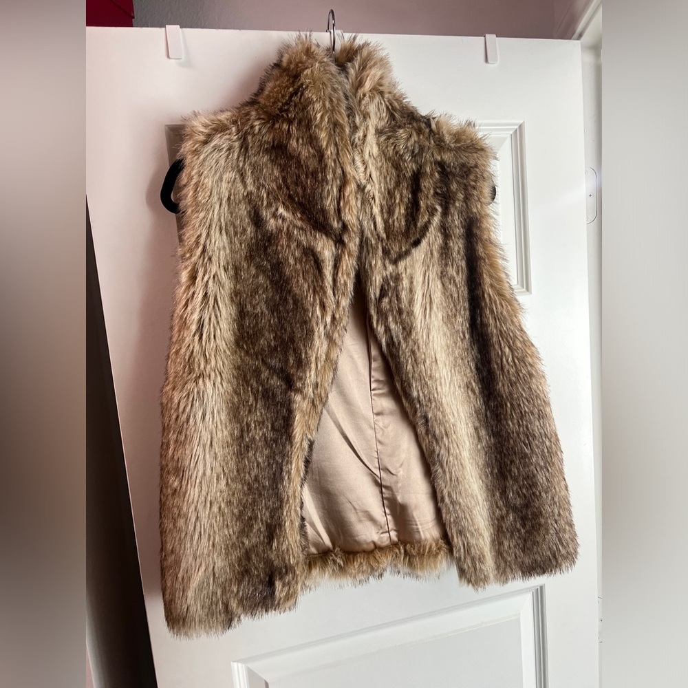 Women’s Brown Fur vest